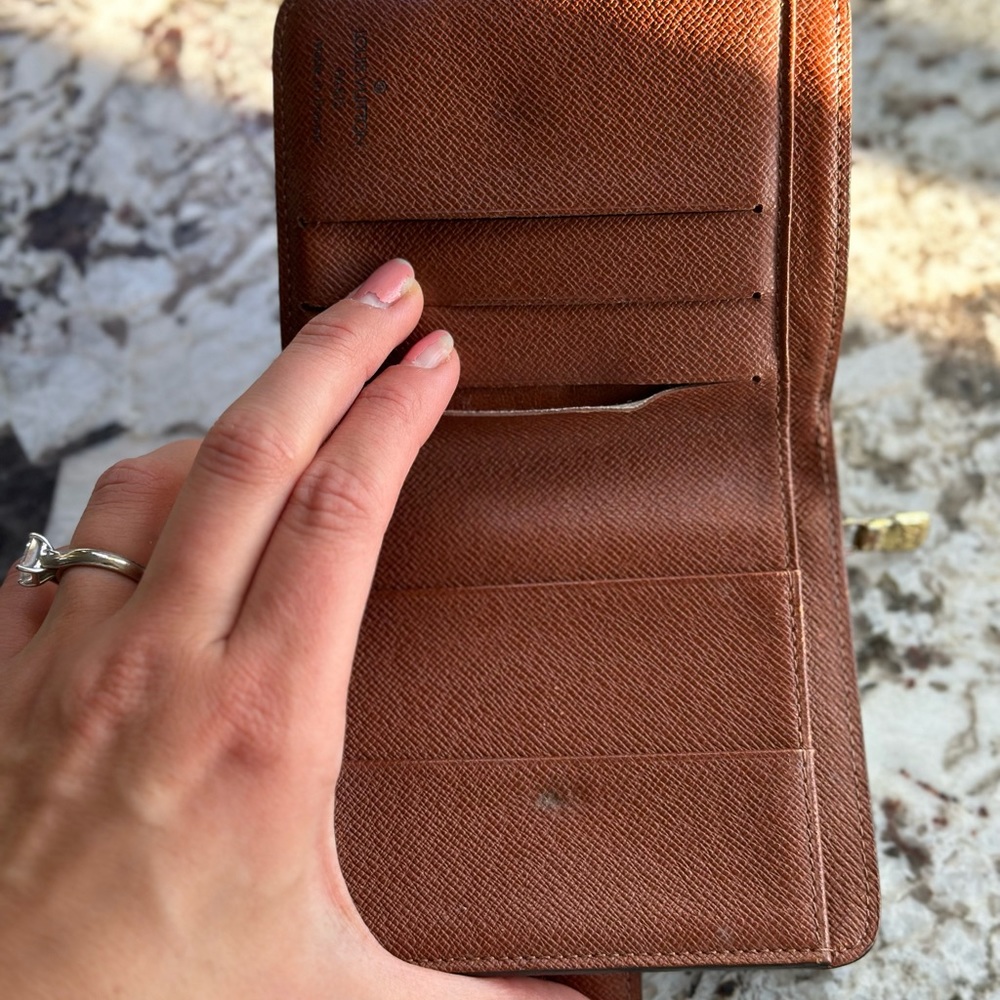 Authentic Louis Vuitton Monogram Compact Zip Bifold Wallet Purse - Picture 10 of 10